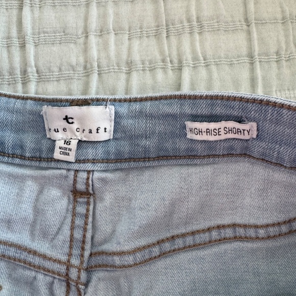 True Craft Jean Shorts - Picture 5 of 5
